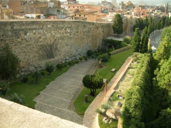Town Walls (Parc Arqueologic)